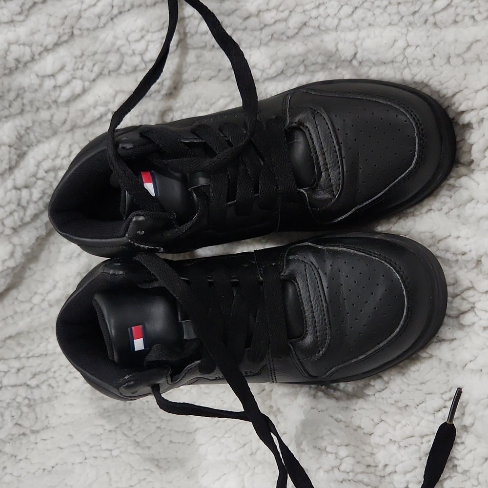 Tommy Hilfiger Black high top sneakers youth size 3